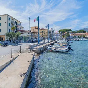 Appartamento La Fontana Sul Lungomare Di Campo, Marina di Campo